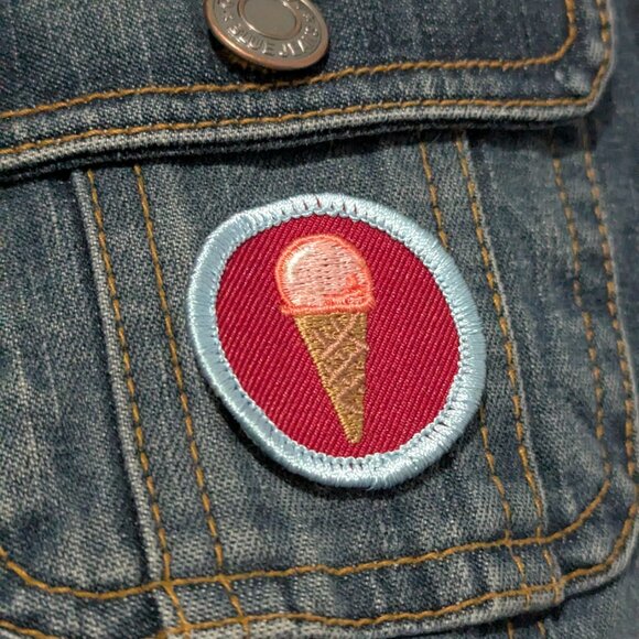 Old Navy Size Small Stretch Jean Jacket - Picture 2 of 5